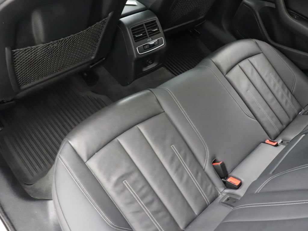 Used 2023 Audi A4 2.0T Premium w/ Convenience Package AWD/4WD image 31