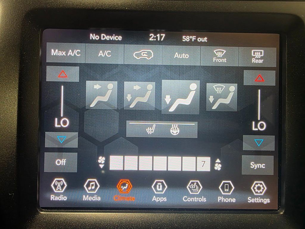 Used 2022 Jeep Cherokee Trailhawk w/ Trailer Tow Group image 39