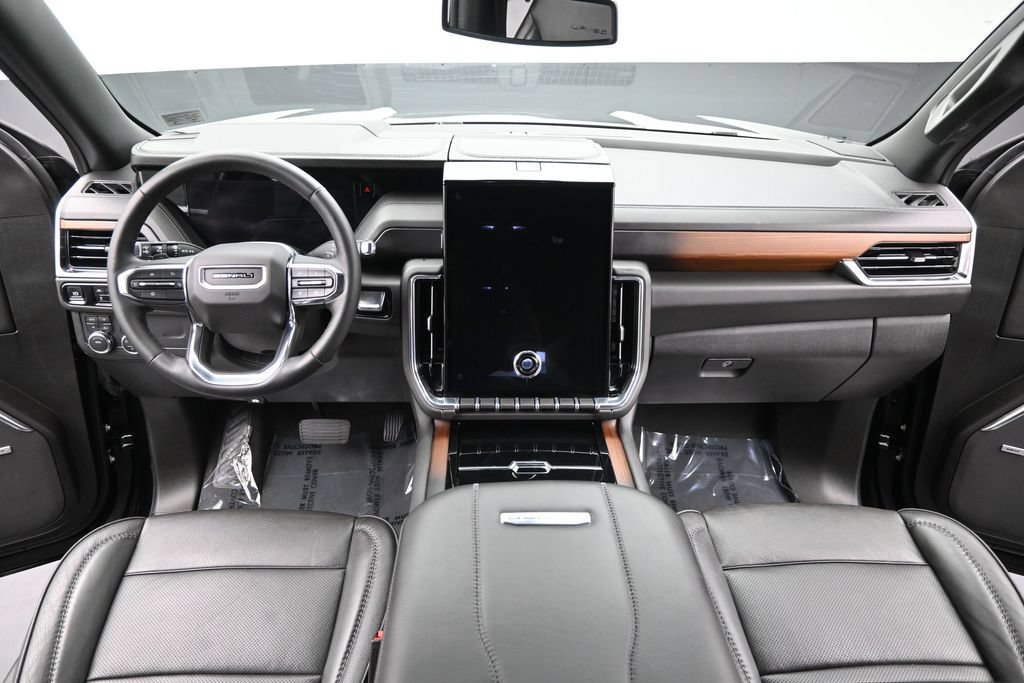 Used 2025 GMC Yukon Denali AWD/4WD image 22
