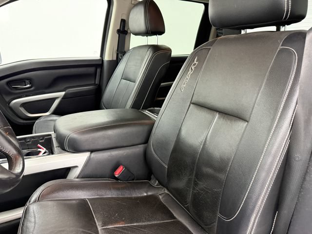 Used 2019 Nissan Titan PRO-4X w/ Pro-4x Convenience Package AWD/4WD image 10