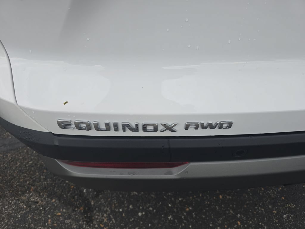 New 2026 Chevrolet Equinox LT w/ Safety and Technology Package AWD/4WD image 12