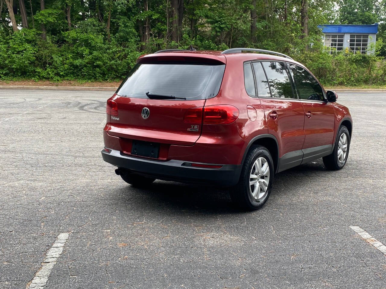 Used 2016 Volkswagen Tiguan S AWD/4WD image 4