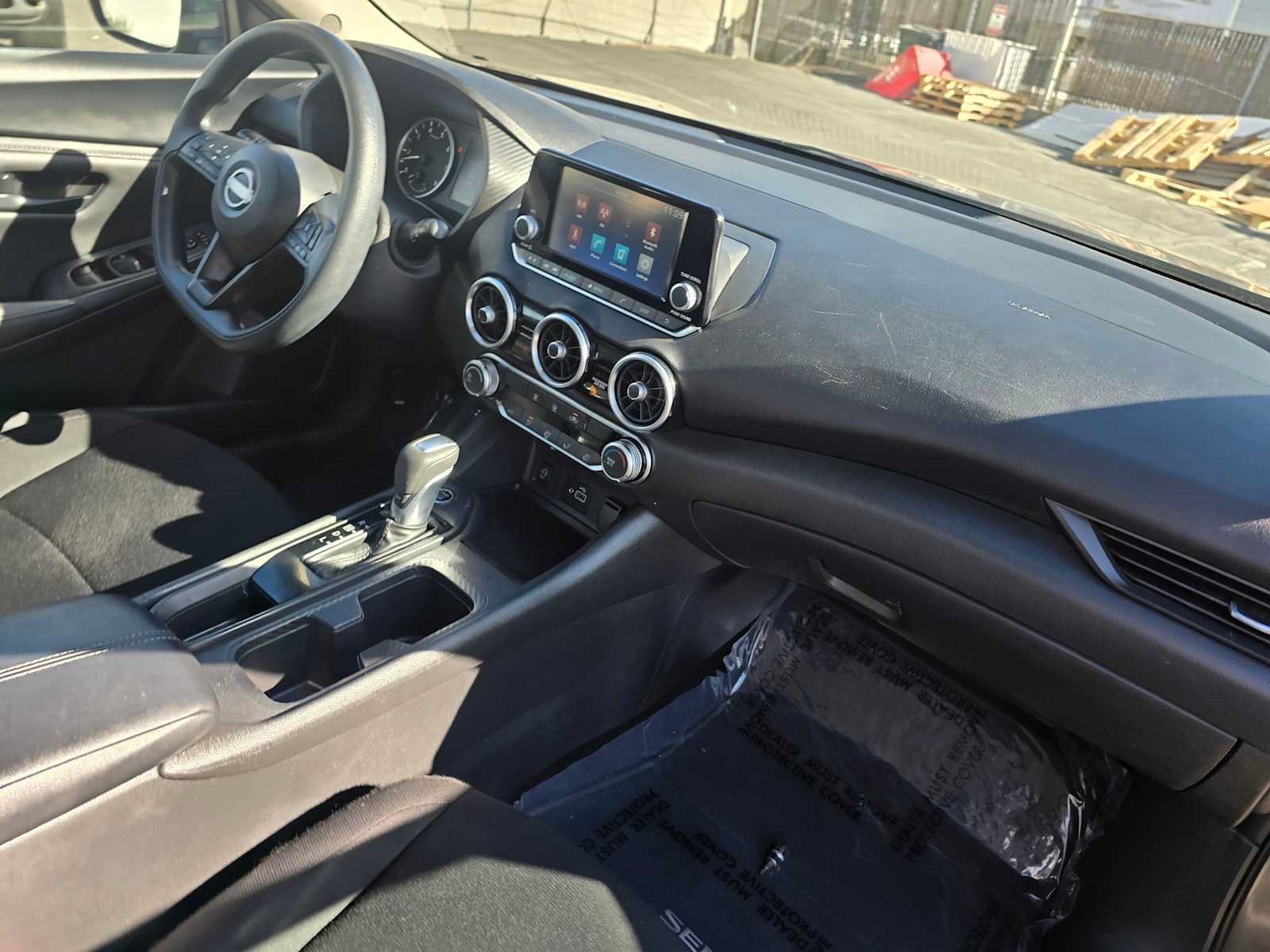 Used 2025 Nissan Sentra S FWD image 11