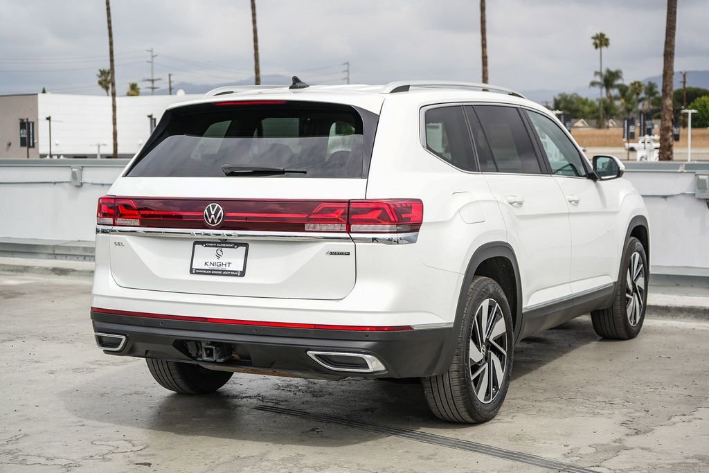 Used 2025 Volkswagen Atlas SEL AWD/4WD image 7