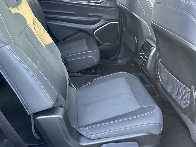 Certified 2021 Jeep Grand Cherokee L Laredo w/ Luxury Tech Group I image 19
