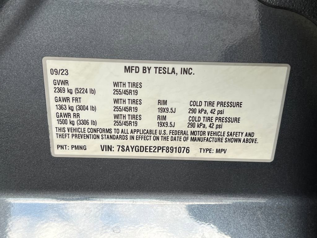 Used 2023 Tesla Model Y Long Range image 34