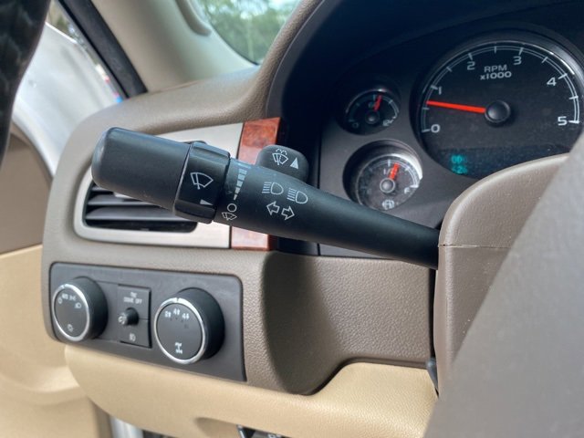 Used 2014 Chevrolet Silverado 2500 LTZ w/ LTZ Plus Package image 12