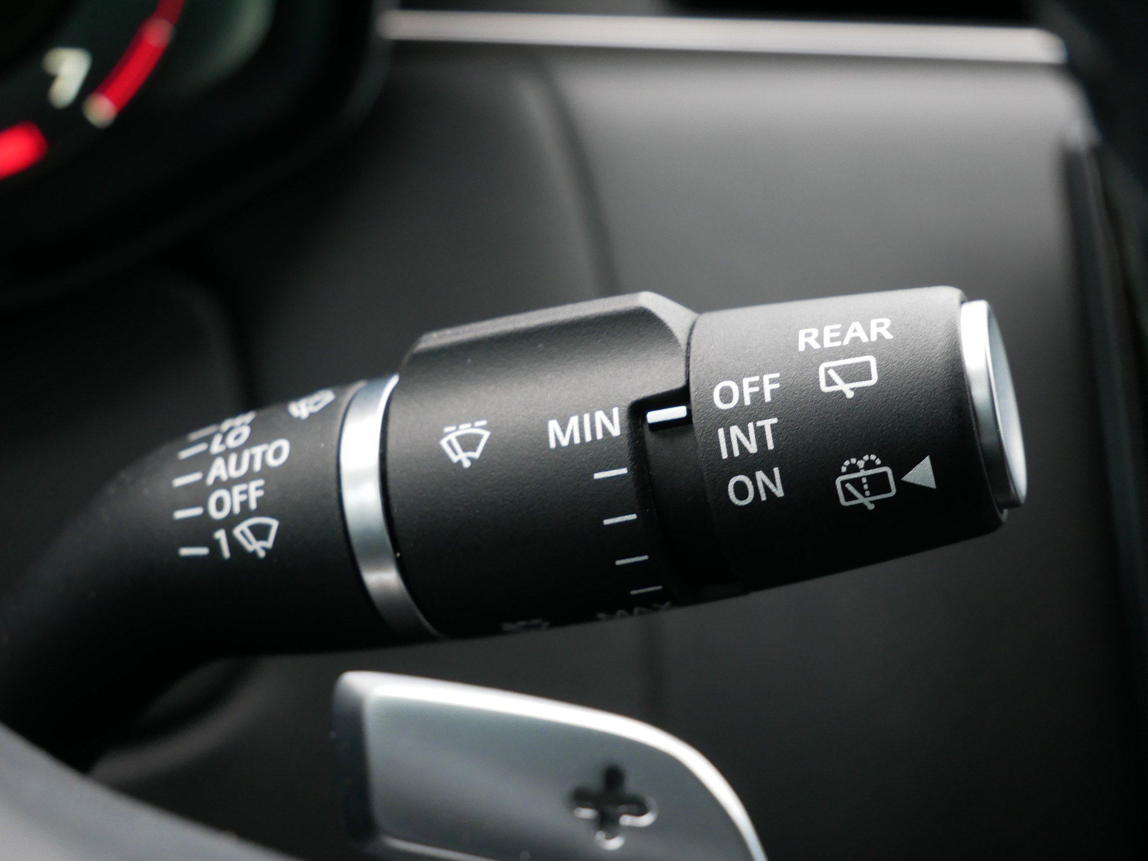 Used 2023 Land Rover Range Rover SE image 12