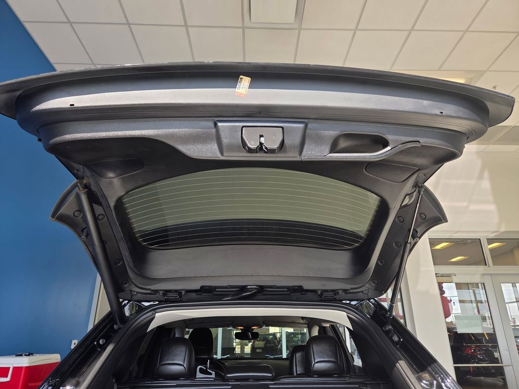 Used 2019 Jeep Cherokee Trailhawk w/ Comfort & Convenience Group image 9