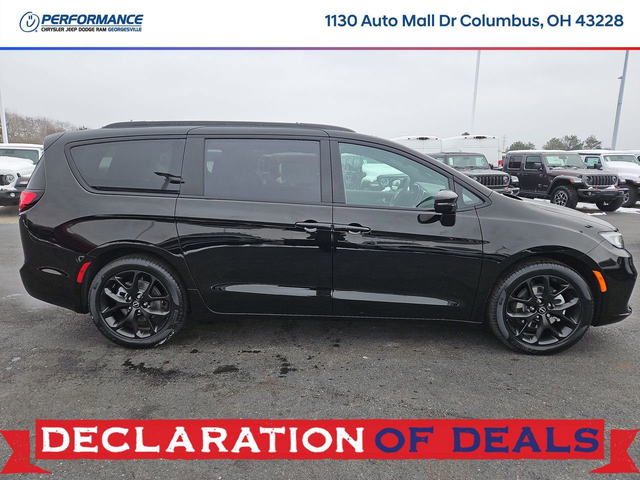 New 2026 Chrysler Pacifica Select image 8