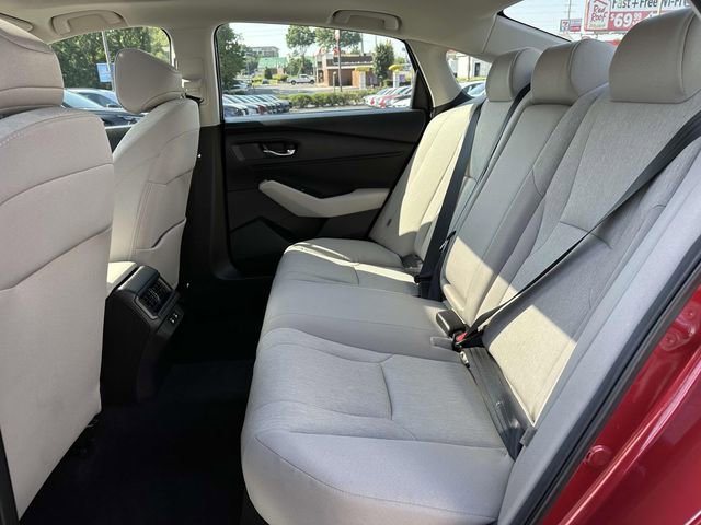 Certified 2025 Honda Accord SE image 15