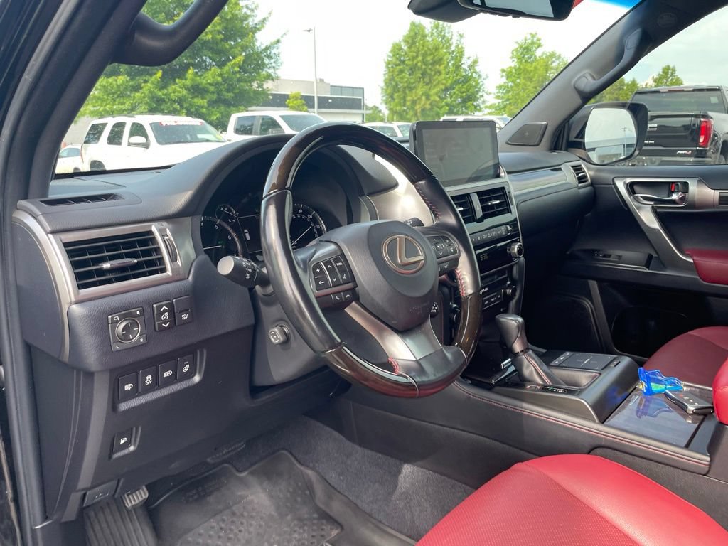 Used 2023 Lexus GX 460 Premium w/ Premium Package AWD/4WD image 9