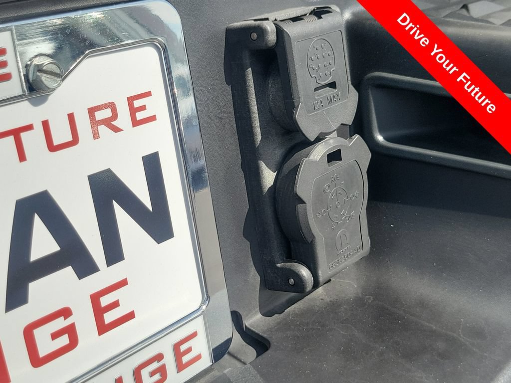 Used 2023 RAM 2500 Limited w/ Night Edition AWD/4WD image 32
