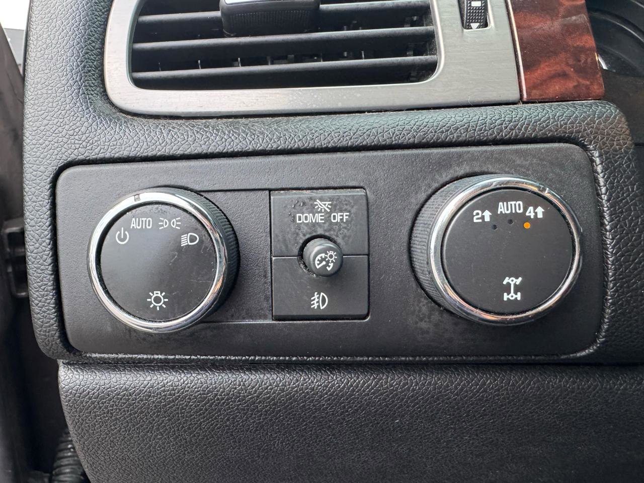 Used 2013 GMC Yukon XL SLT AWD/4WD image 20