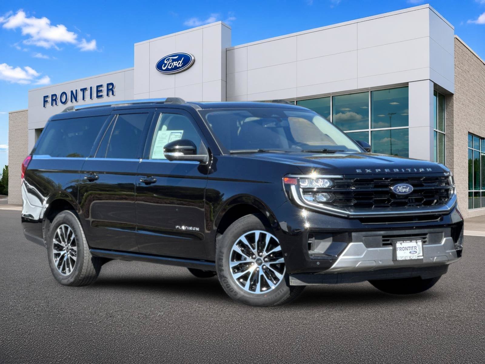 Used 2025 Ford Expedition Max Platinum AWD/4WD image 1