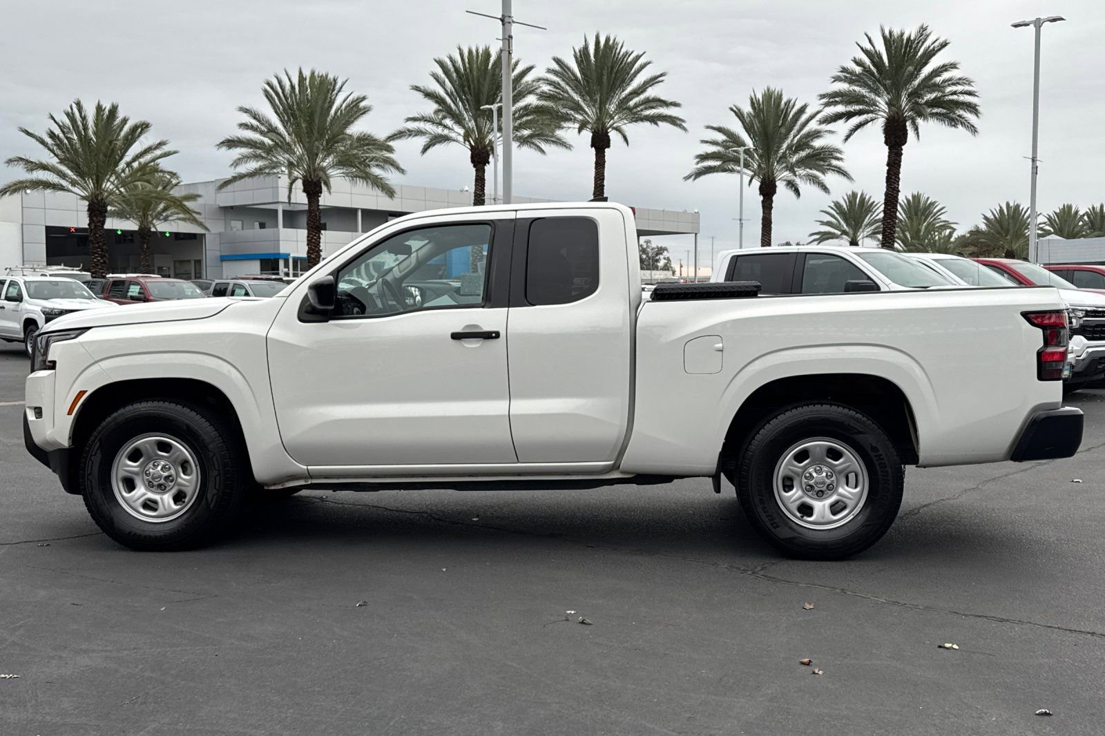 Used 2022 Nissan Frontier S image 6