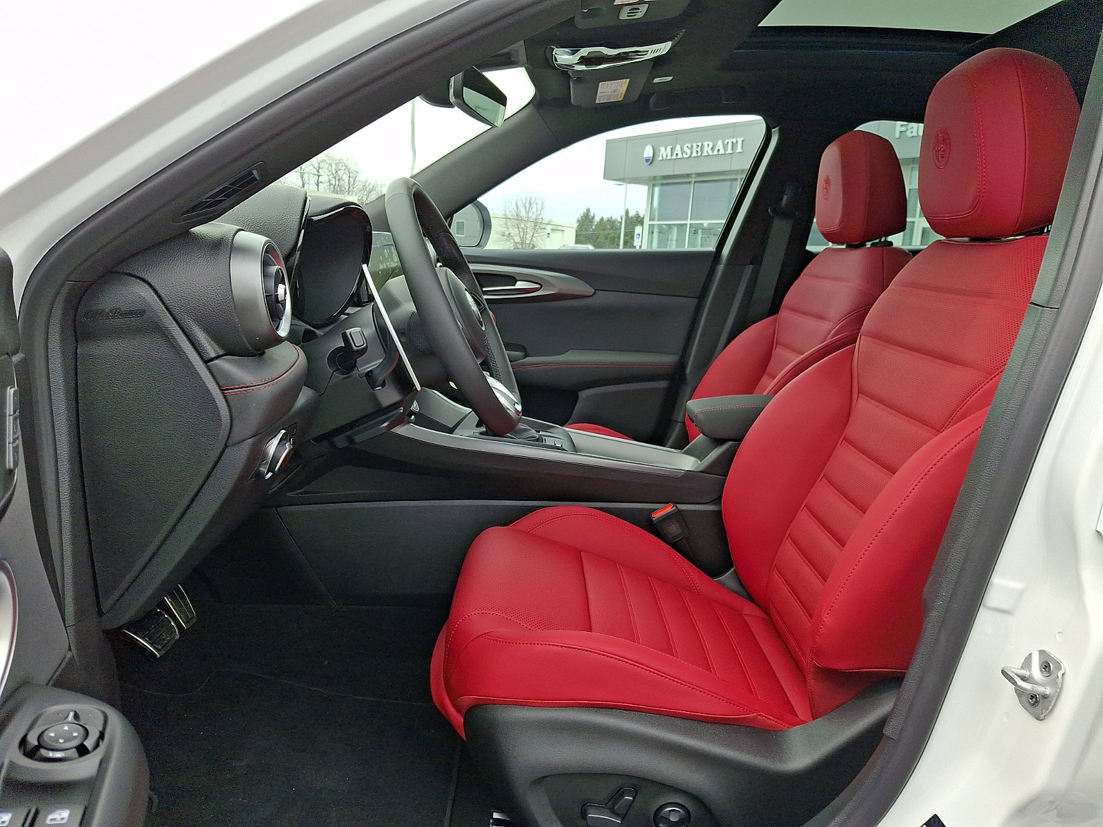 New 2026 Alfa Romeo Tonale Veloce w/ Quick Order Package 23H Volce image 6