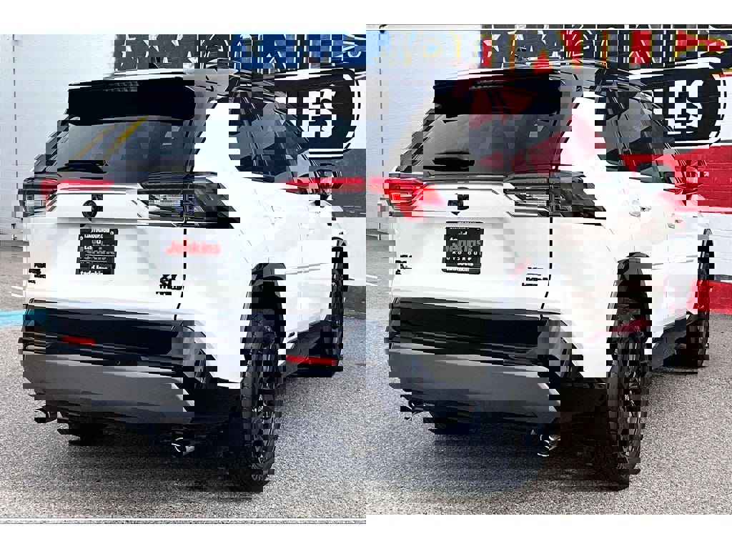 Used 2020 Toyota RAV4 XSE image 2