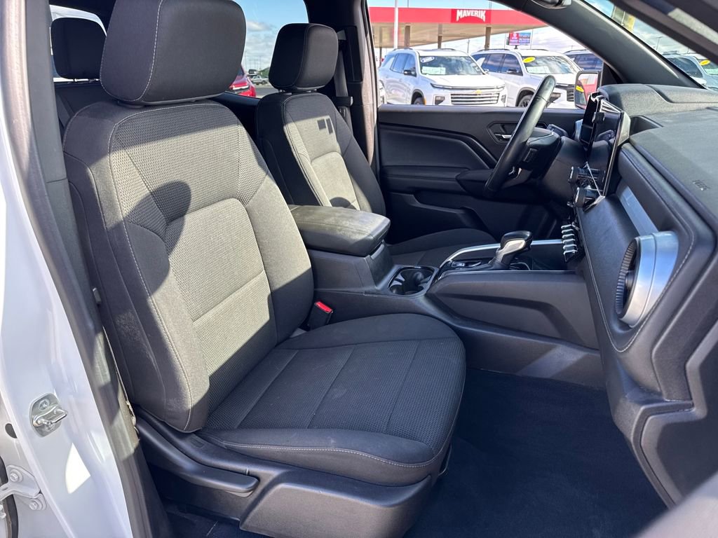 Used 2024 Chevrolet Colorado LT w/ LT Convenience Package image 10