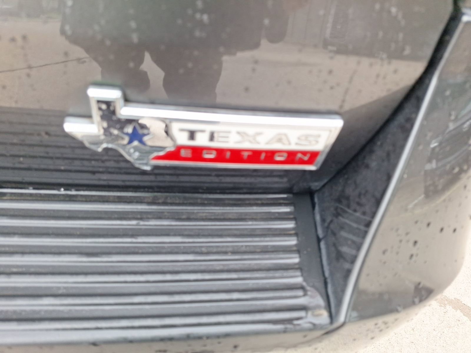 Used 2020 Ford Expedition Limited w/ Texas Edition Package AWD/4WD image 12