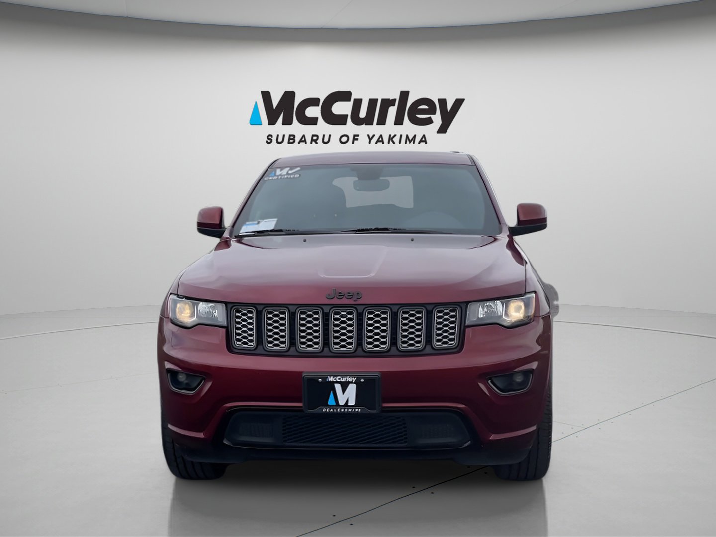 Used 2018 Jeep Grand Cherokee Altitude AWD/4WD image 9