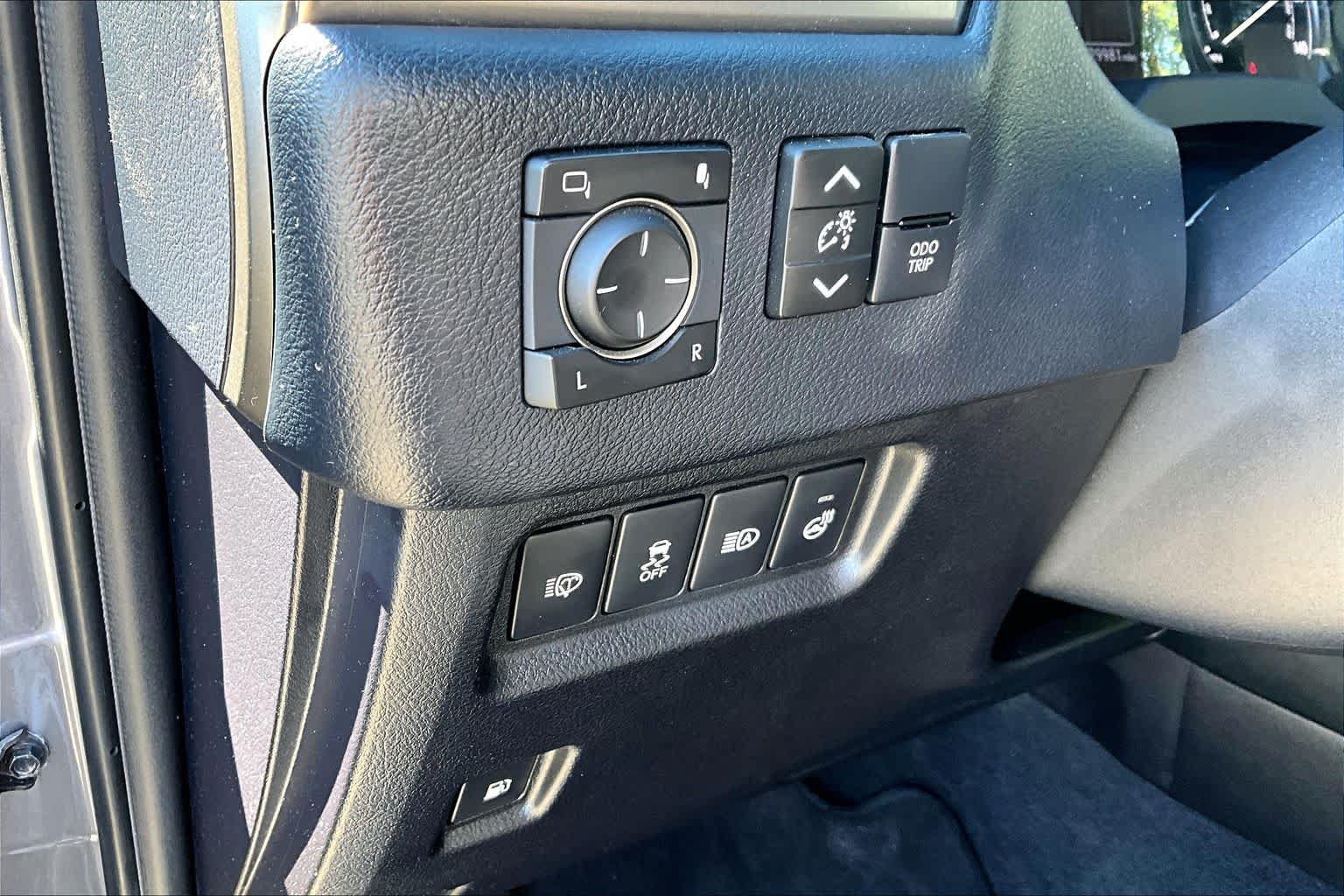 Used 2023 Lexus GX 460 Premium w/ Premium Package AWD/4WD image 33