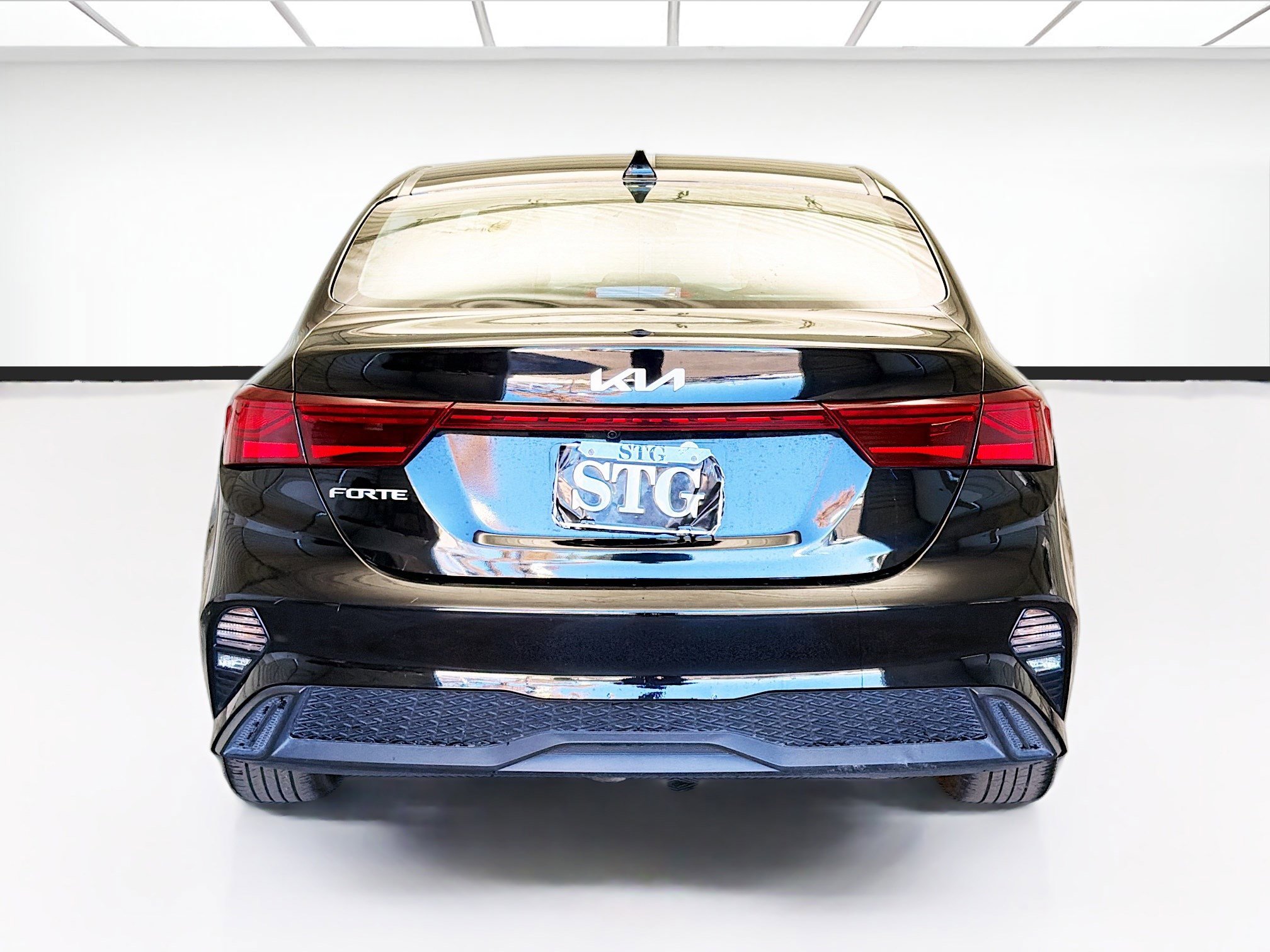 Used 2024 Kia Forte LXS image 5