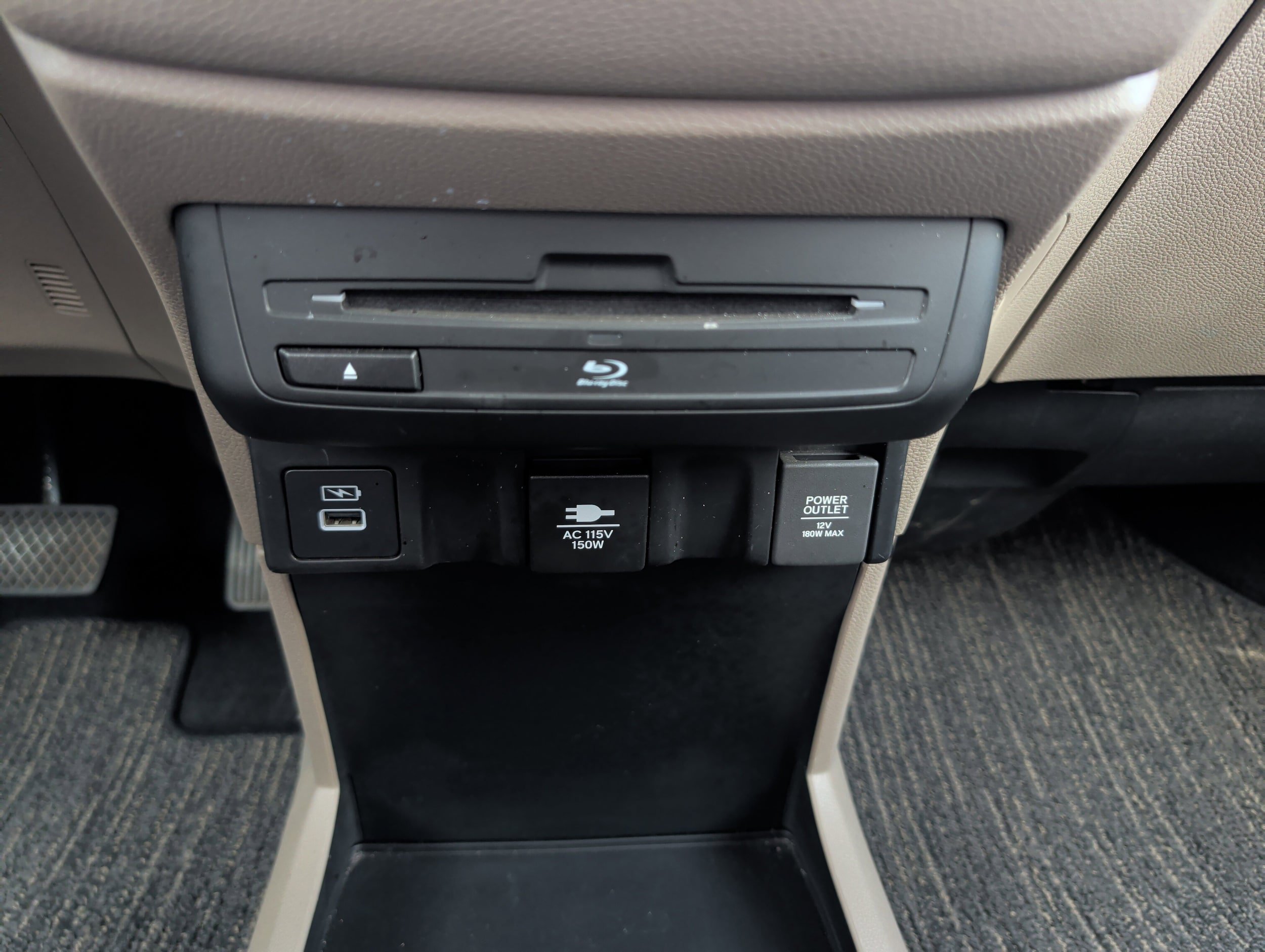 Used 2023 Honda Odyssey Touring image 25