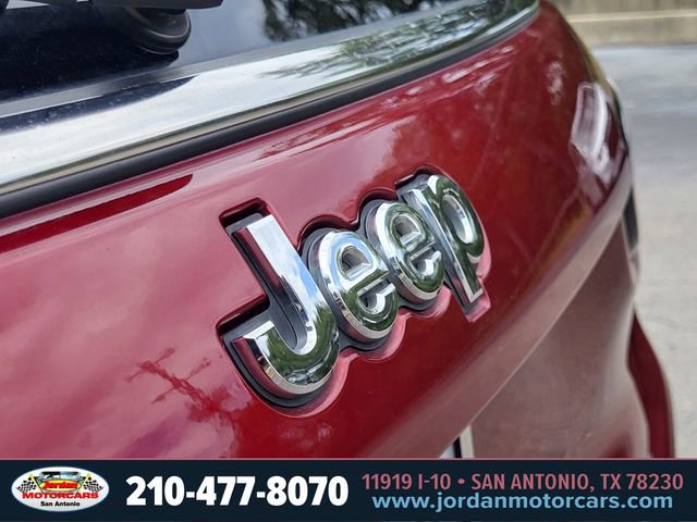 Used 2022 Jeep Compass Latitude FWD image 12