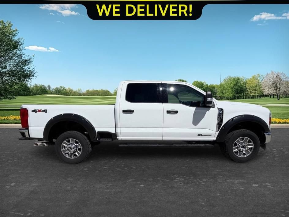 Used 2024 Ford F350 XLT AWD/4WD image 7