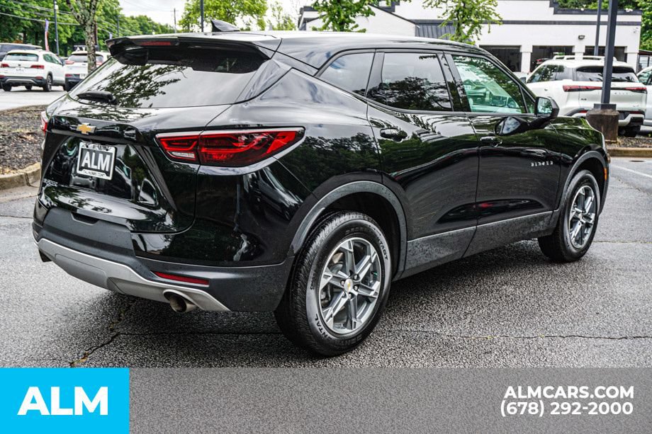 Used 2025 Chevrolet Blazer LT FWD image 5