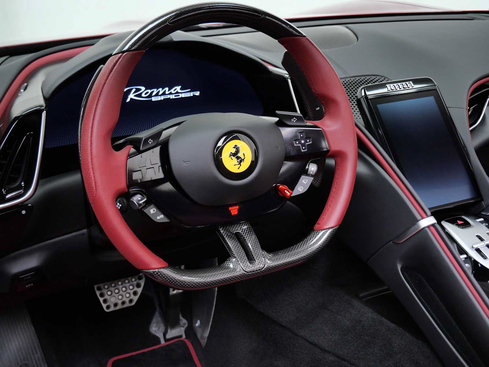 Certified 2025 Ferrari Roma Spider RWD image 23