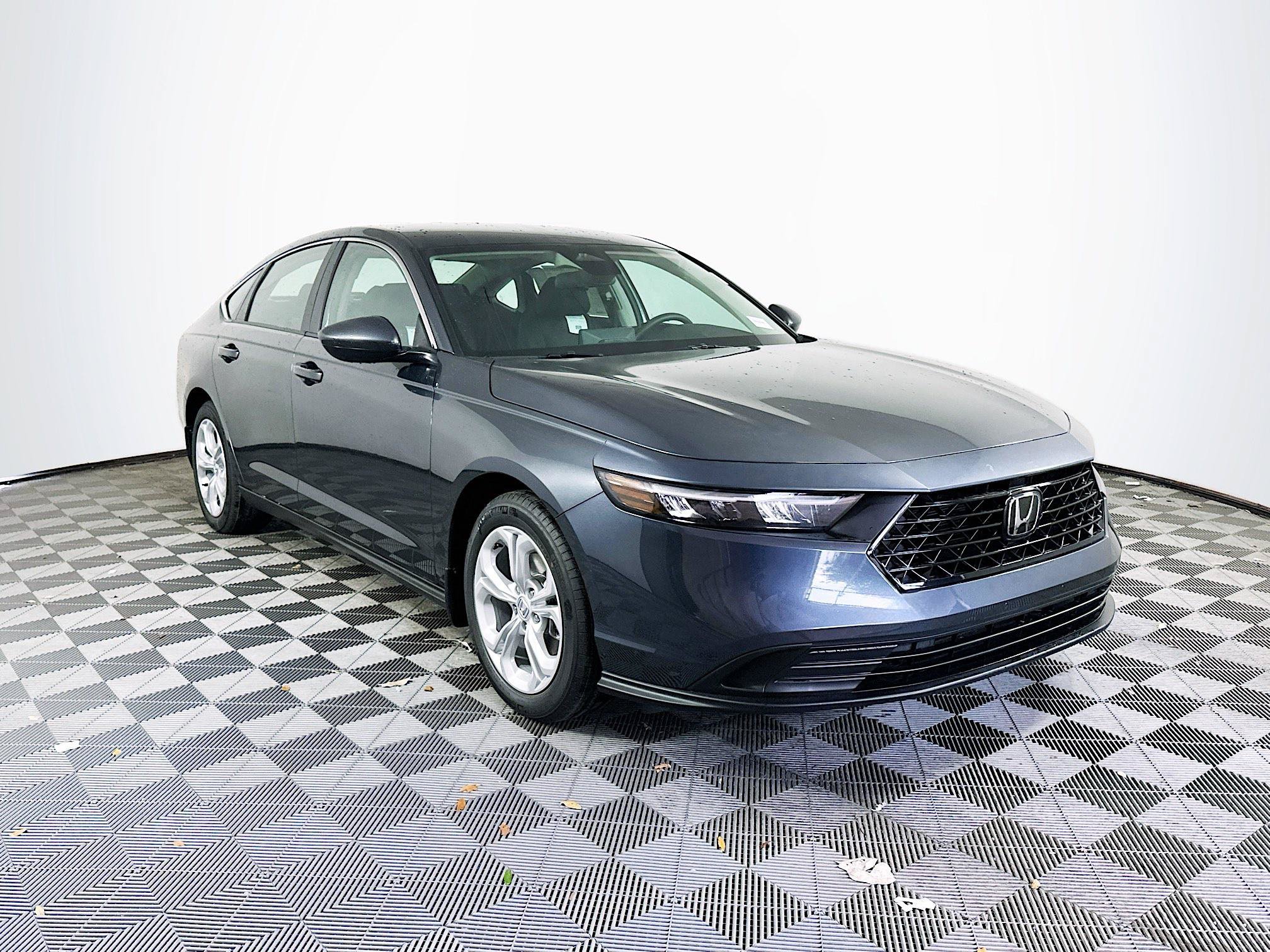 Used 2025 Honda Accord LX image 1