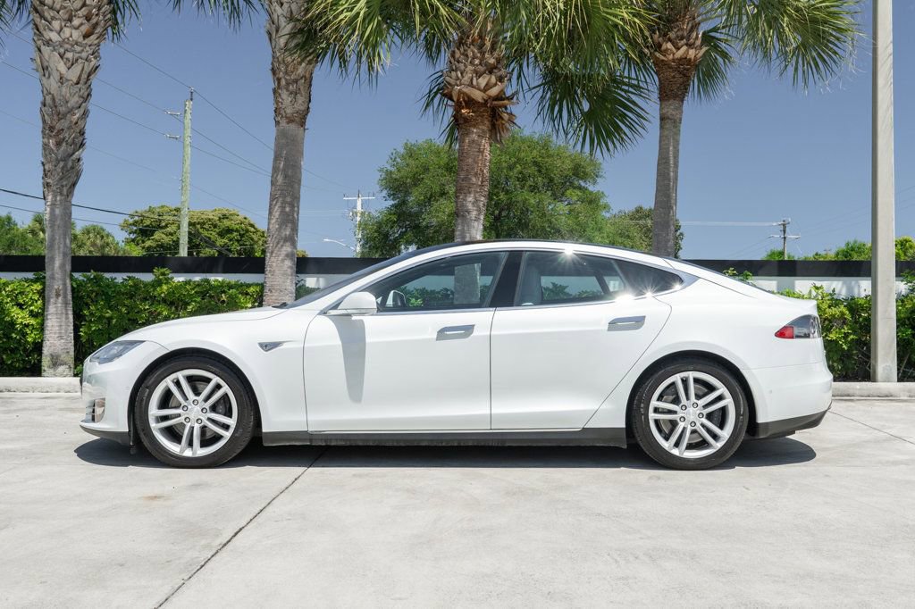 Used 2016 Tesla Model S 85D AWD/4WD image 3