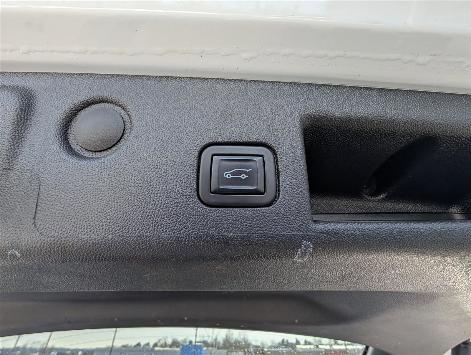 Used 2022 Chevrolet Equinox LT AWD/4WD image 13