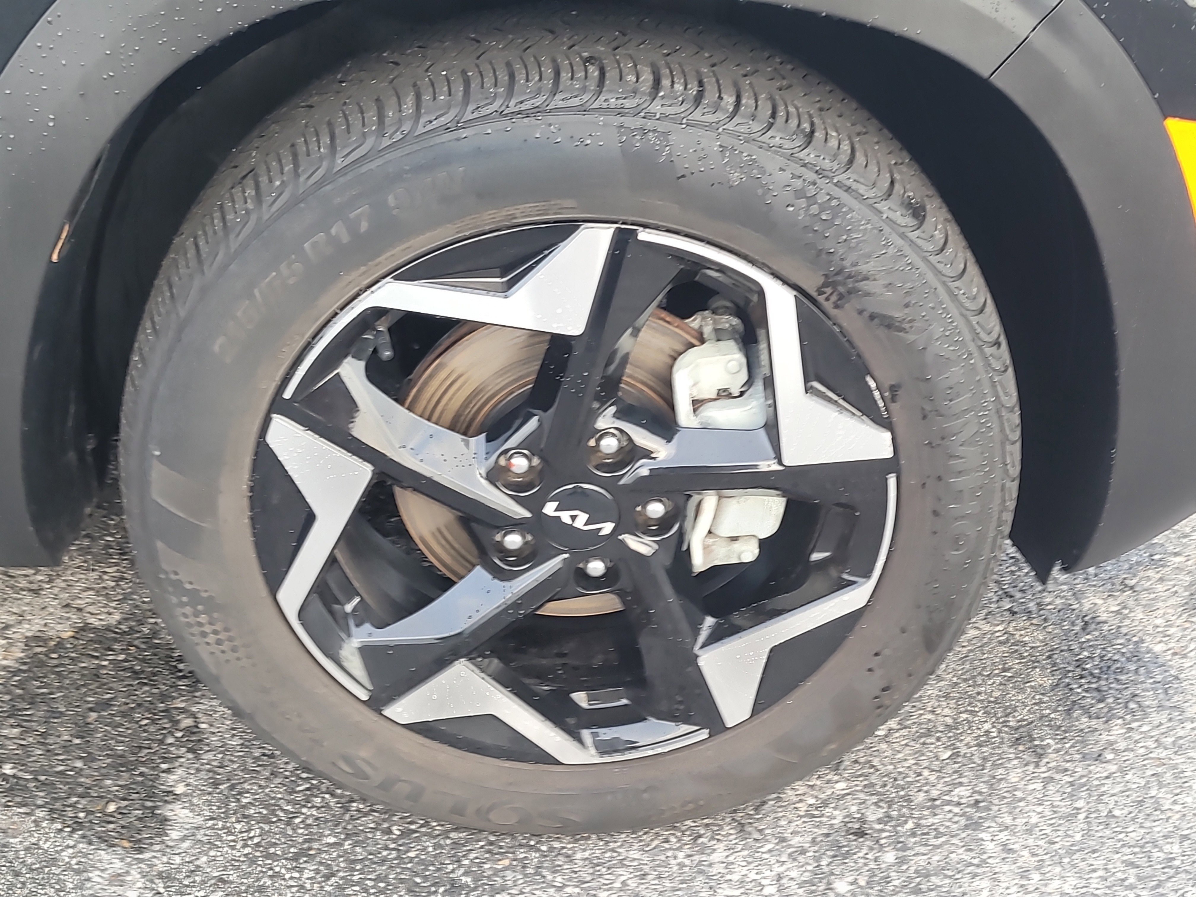 Used 2025 Kia Seltos S FWD image 10