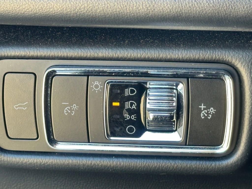 Used 2023 Lincoln Aviator Reserve image 17