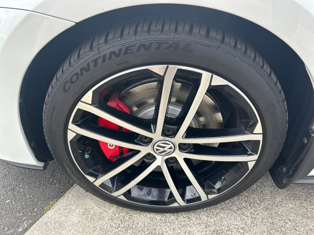 Used 2017 Volkswagen GTI Sport FWD image 26