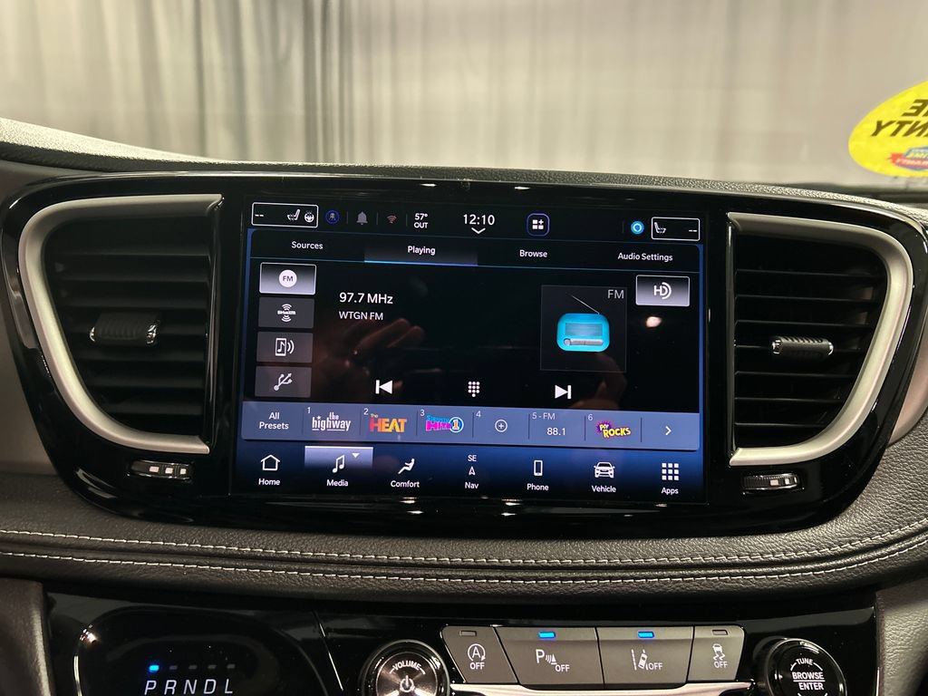 New 2027 Chrysler Pacifica Select w/ Family Tech Group FWD image 15