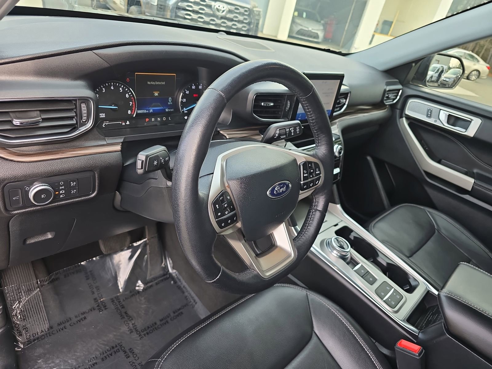 Used 2022 Ford Explorer Limited w/ Equipment Group 301A image 24