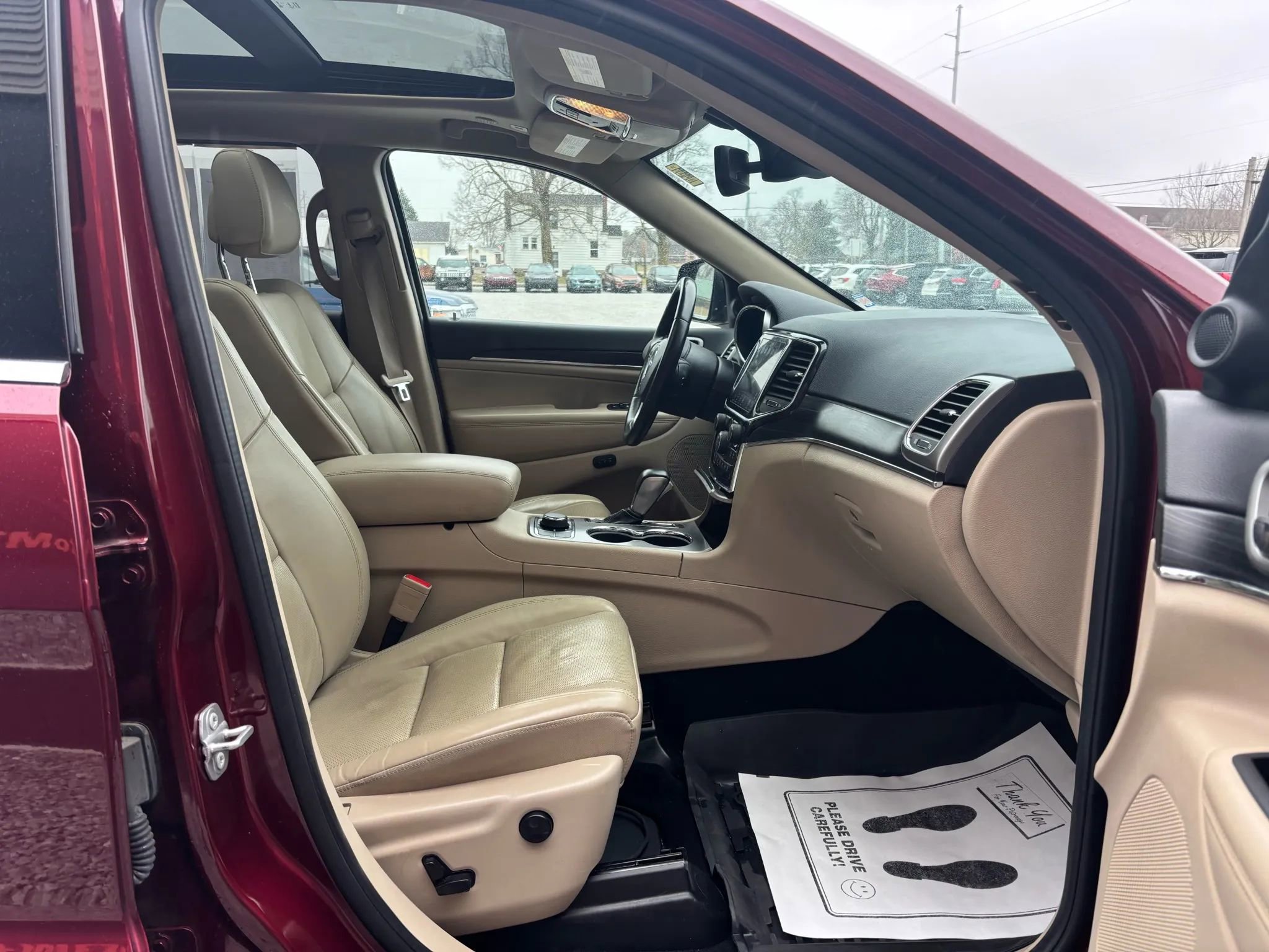 Used 2021 Jeep Grand Cherokee Limited w/ Luxury Group II AWD/4WD image 16