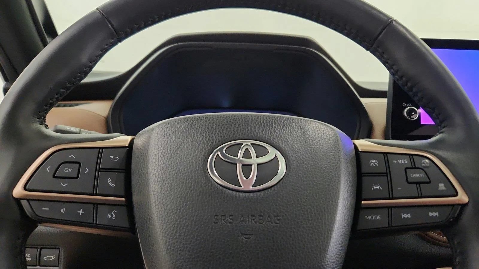 Used 2024 Toyota Grand Highlander AWD Hybrid image 18