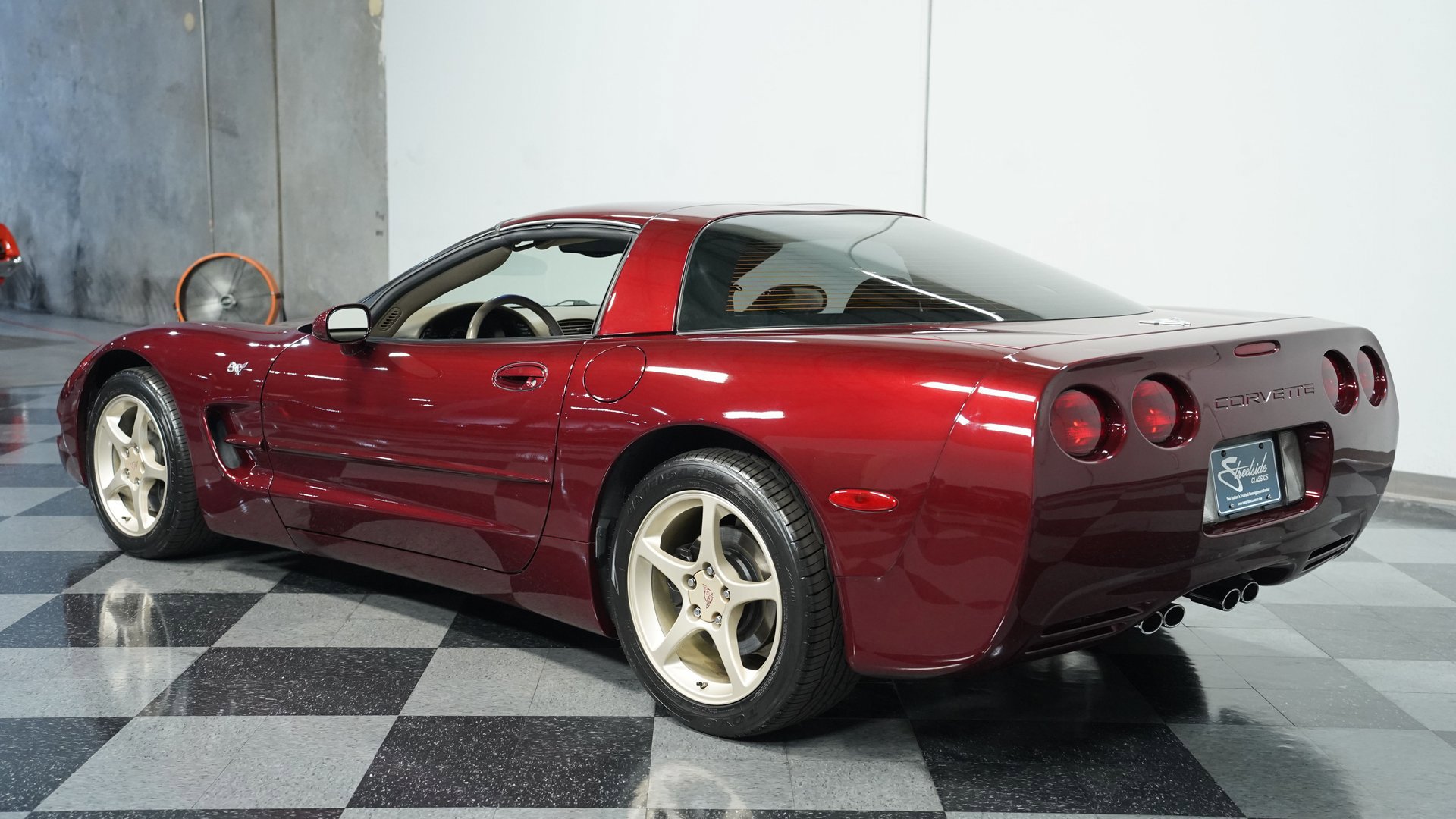 Used 2003 Chevrolet Corvette 50th Anniversary Edition w/ Preferred Equipment Group image 7