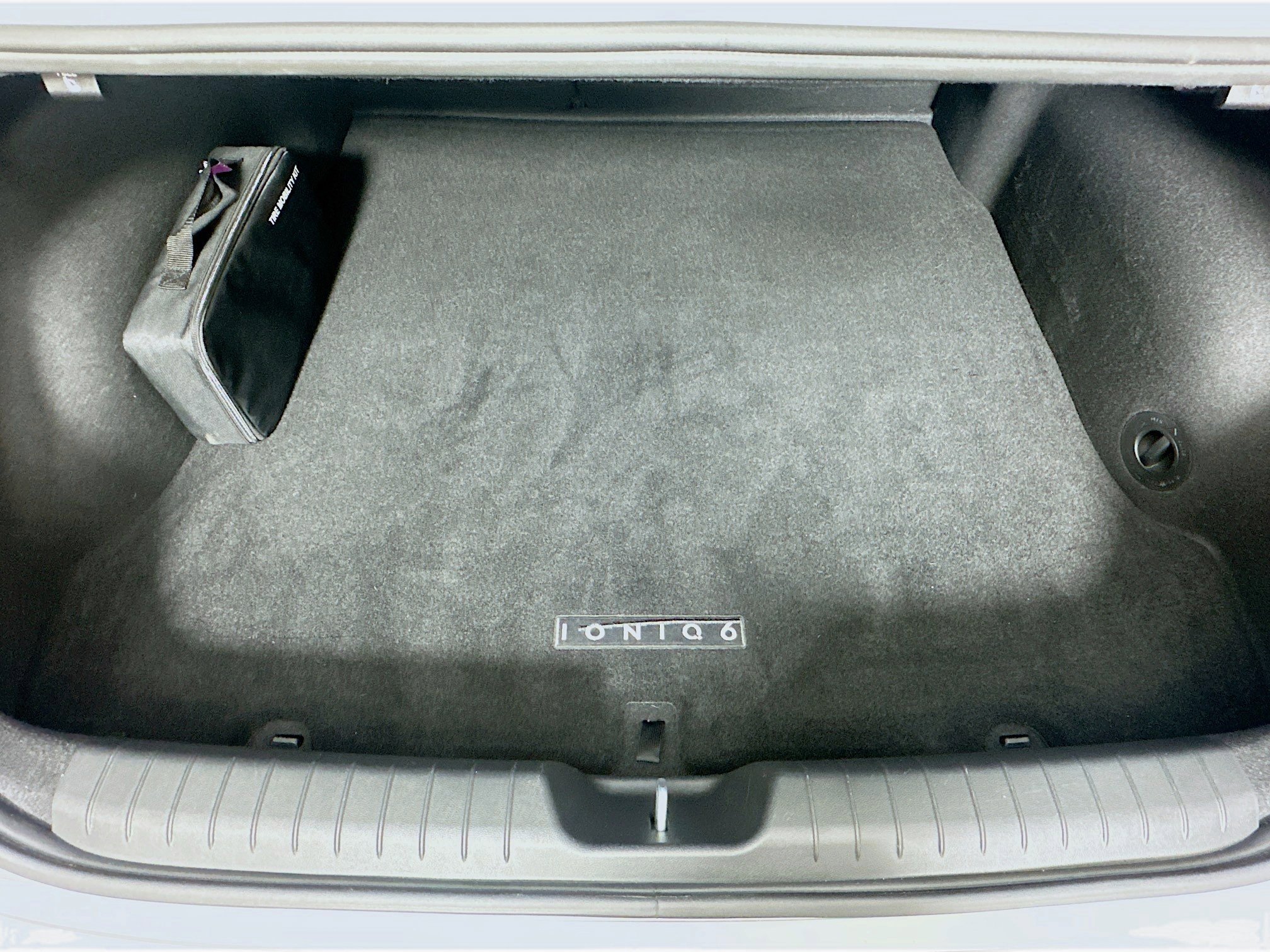 Used 2024 Hyundai Ioniq 6 SEL RWD image 28