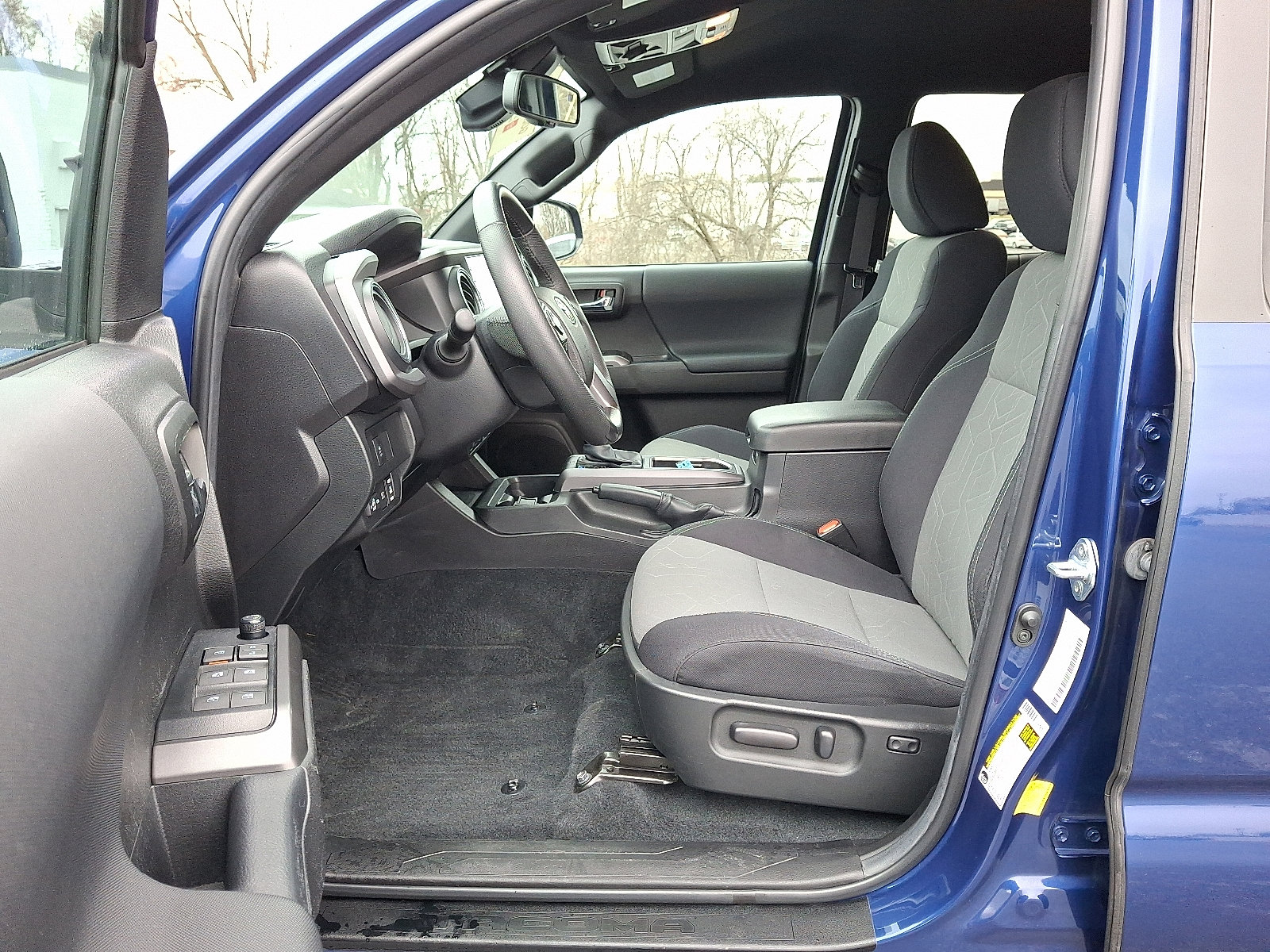 Certified 2022 Toyota Tacoma TRD Off-Road w/ Technology Package image 14