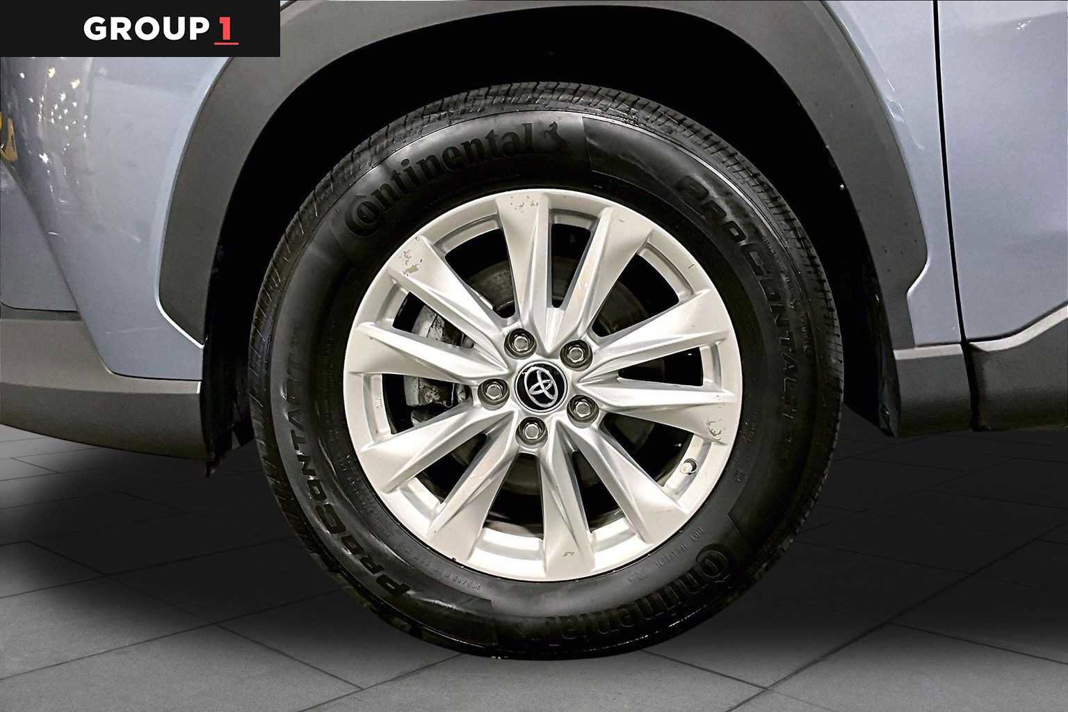 Used 2023 Toyota Corolla Cross LE w/ Moonroof Package AWD/4WD image 11