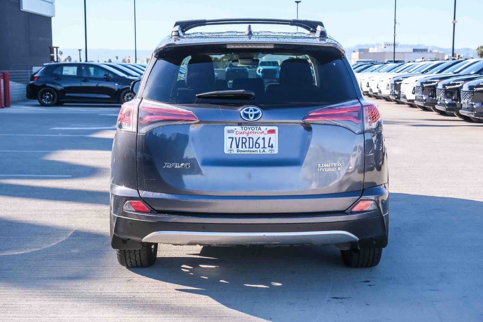 Used 2016 Toyota RAV4 Limited AWD/4WD image 5