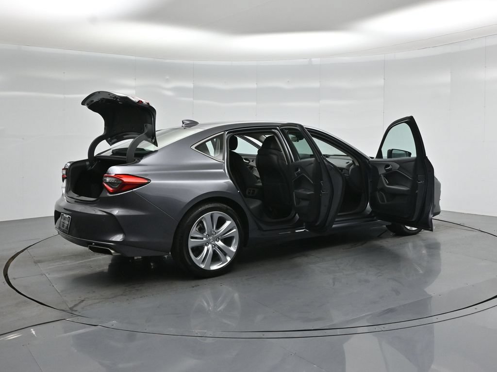 Used 2023 Acura TLX w/ Technology Package FWD image 5