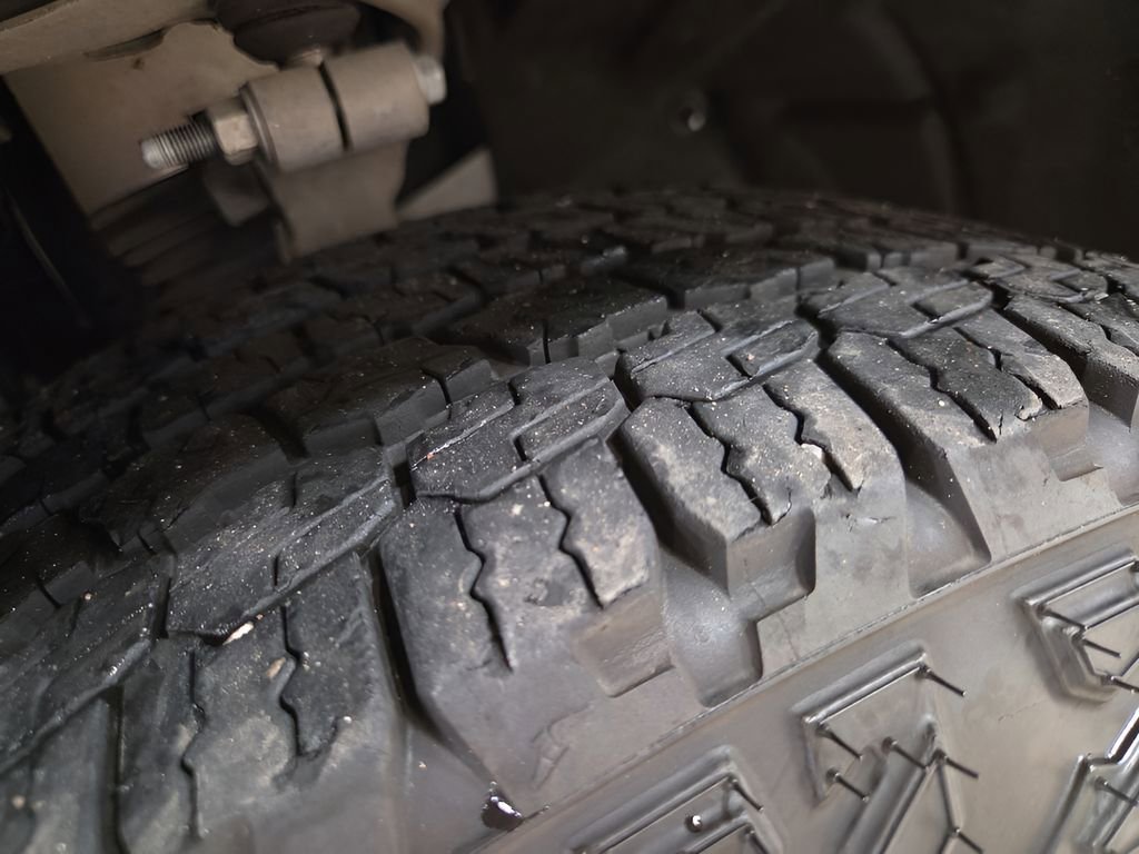 Used 2025 Jeep Grand Cherokee Trailhawk image 25