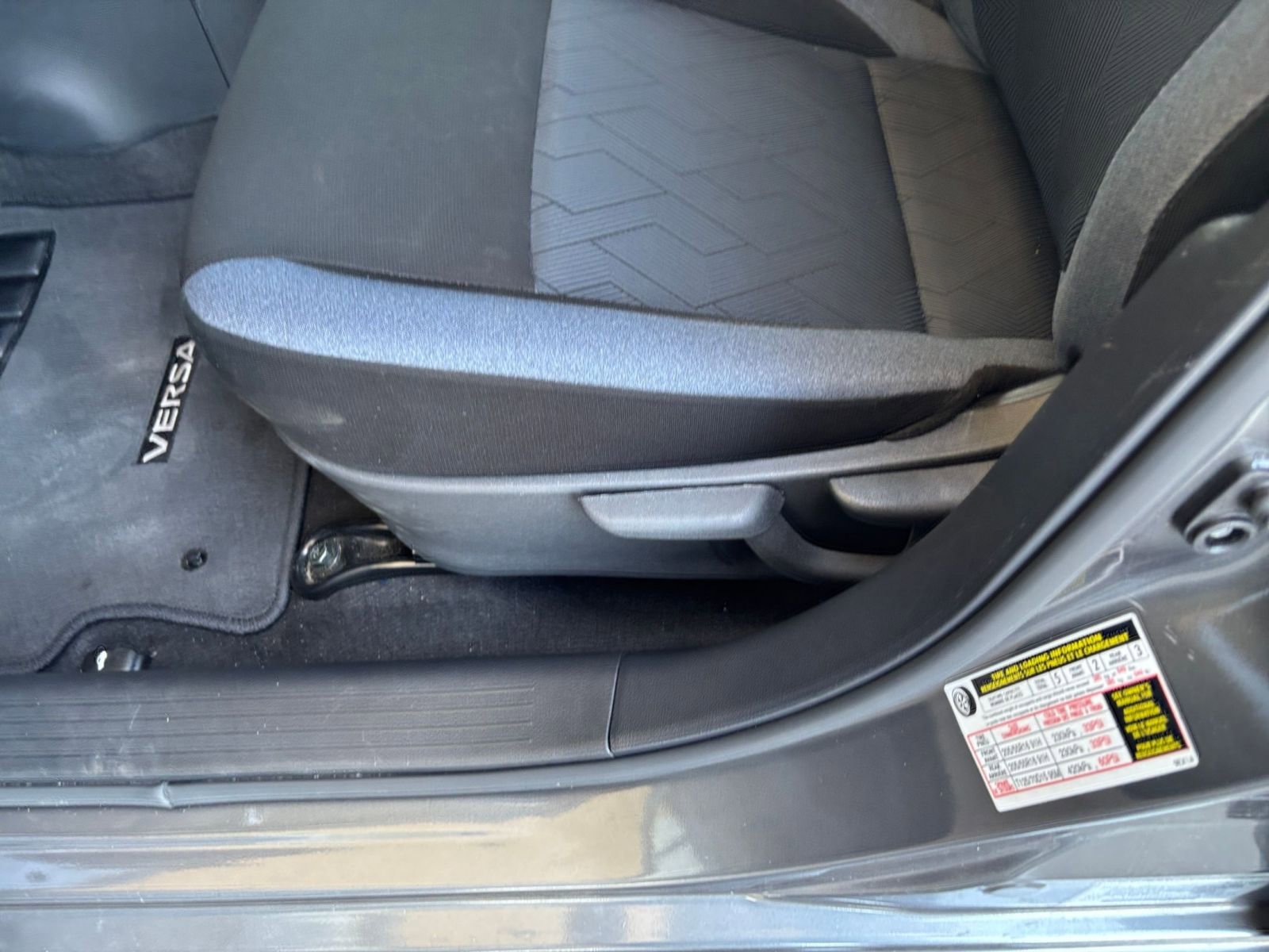 Used 2025 Nissan Versa SV FWD image 22